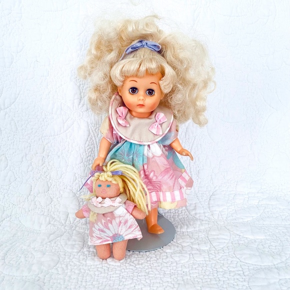 Vogue Doll - Picture 1 of 5